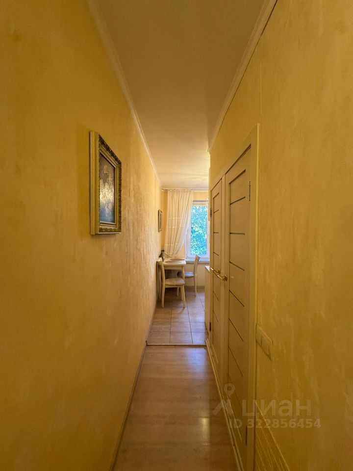 2-комнатная квартира, 55 м² — фотография 3