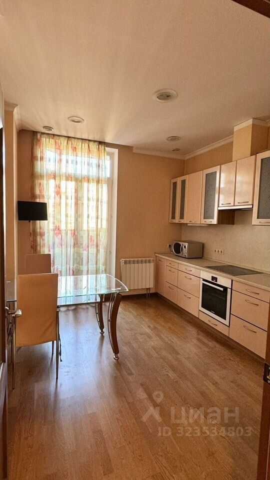 2-комнатная квартира, 80 м² — фотография 2