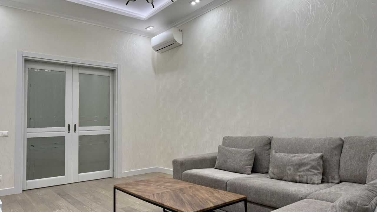 2-комнатная квартира, 75 м² — фотография 2