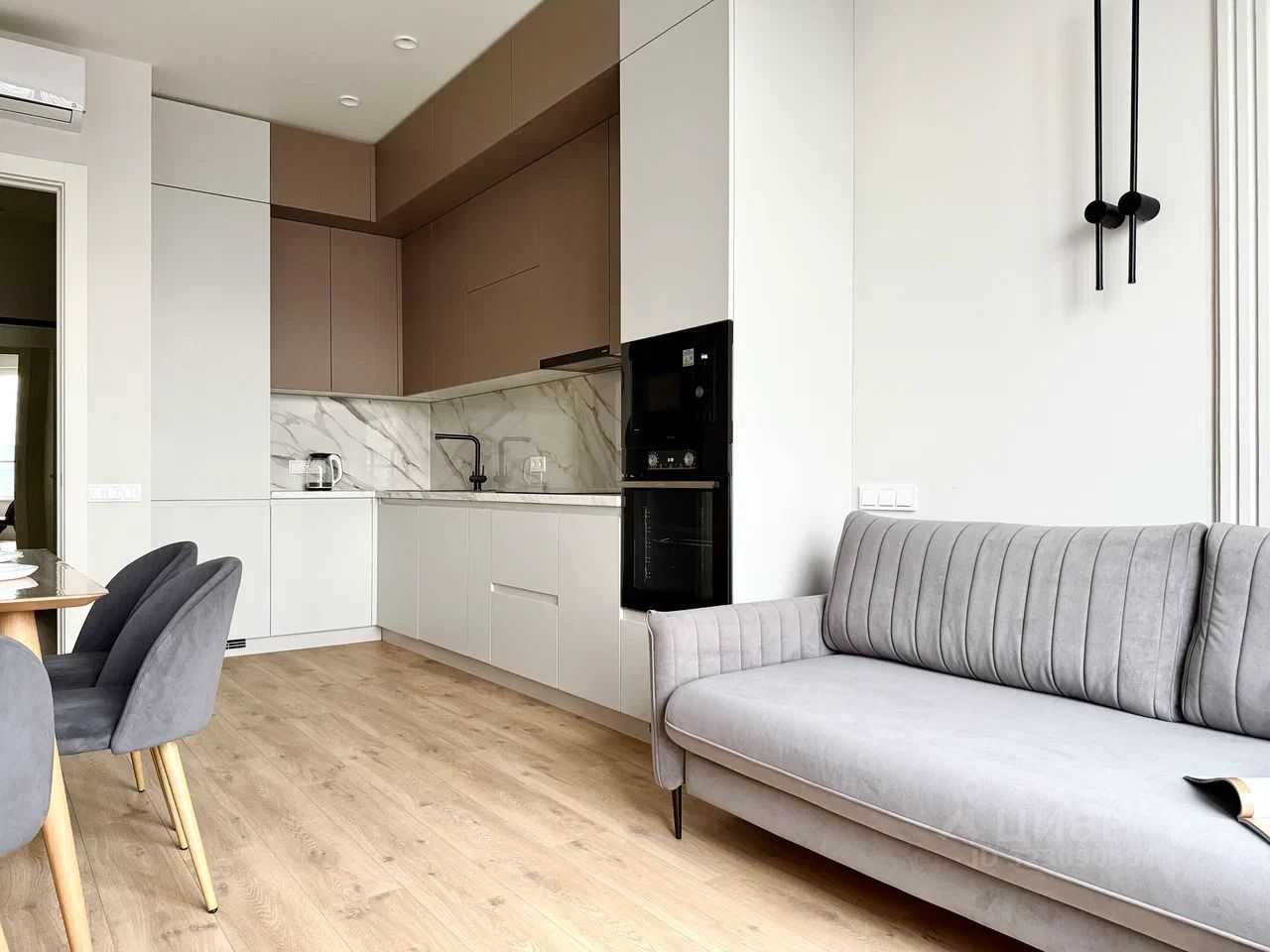 2-комнатная квартира, 67,8 м² — фотография 2