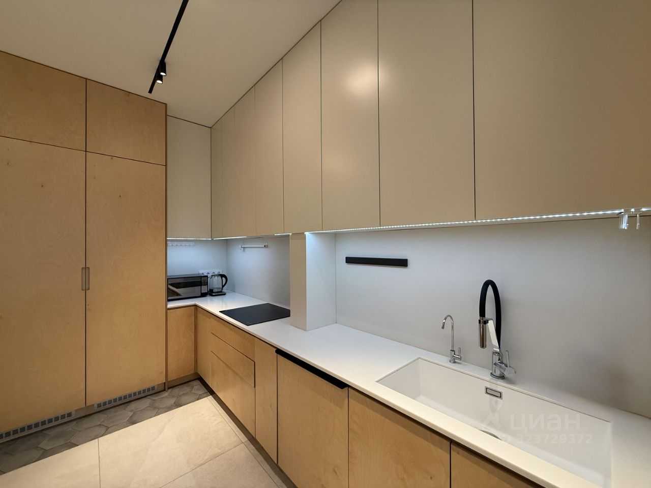 4-комнатная квартира, 111 м² — фотография 2