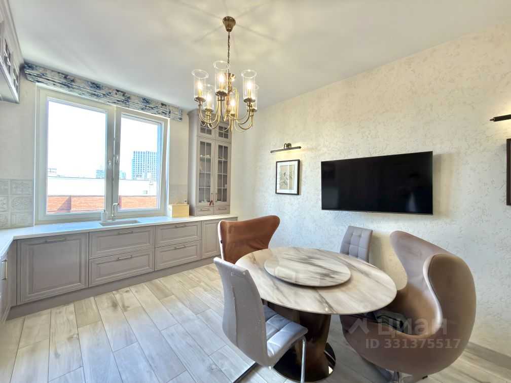3-комнатная квартира, 117 м² — фотография 2