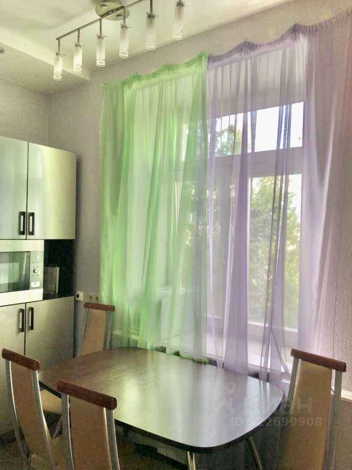 3-комнатная квартира, 70 м² — фотография 2