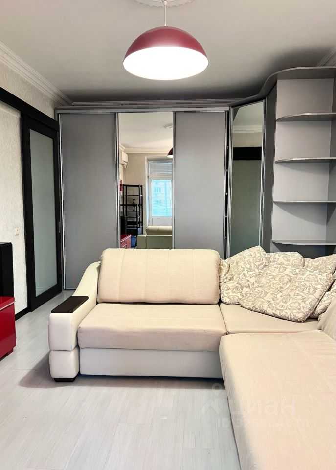 2-комнатная квартира, 63 м² — фотография 2