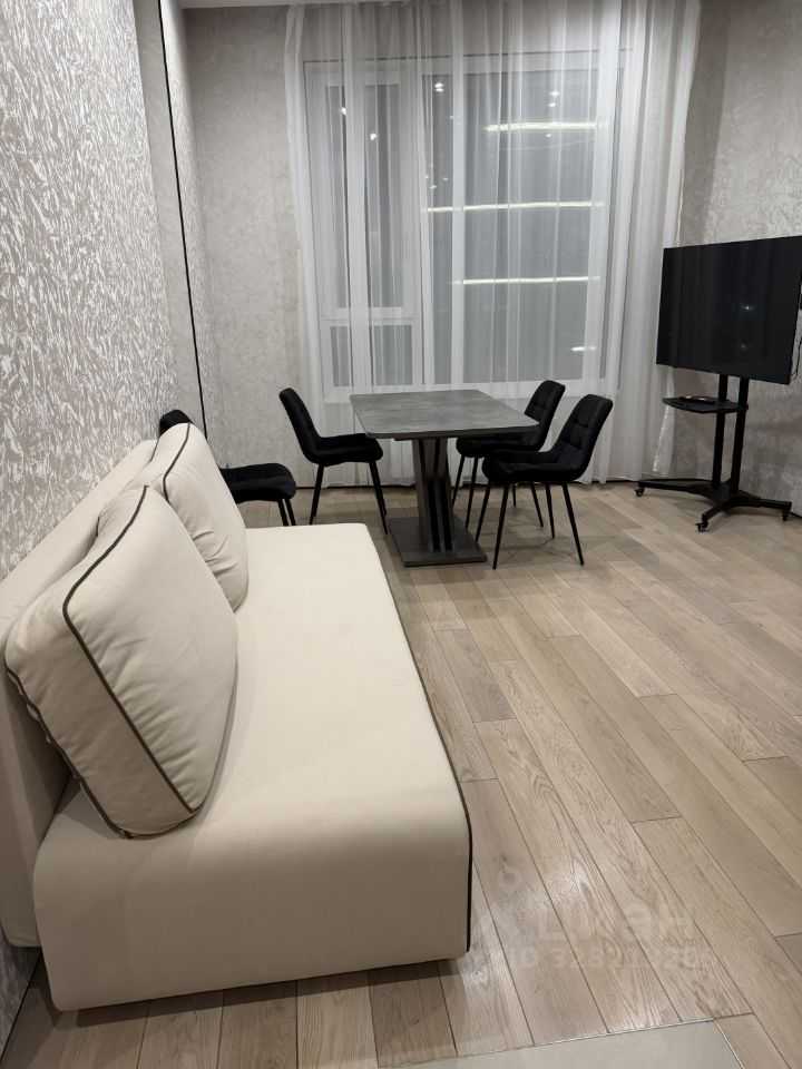 2-комнатная квартира, 65 м² — фотография 2