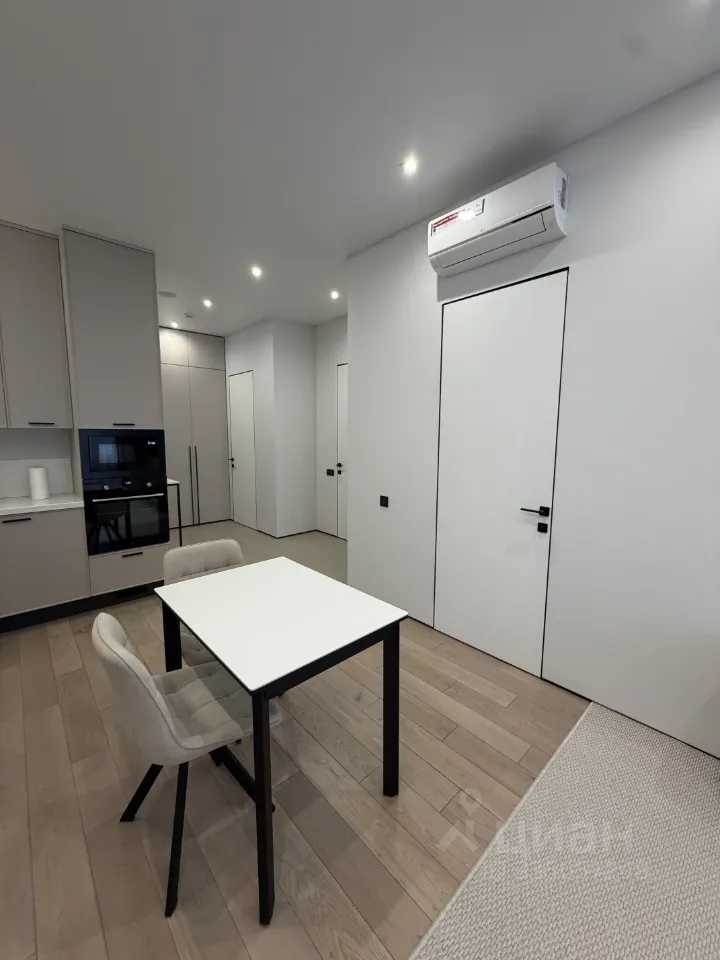 2-комнатная квартира, 70 м² — фотография 3