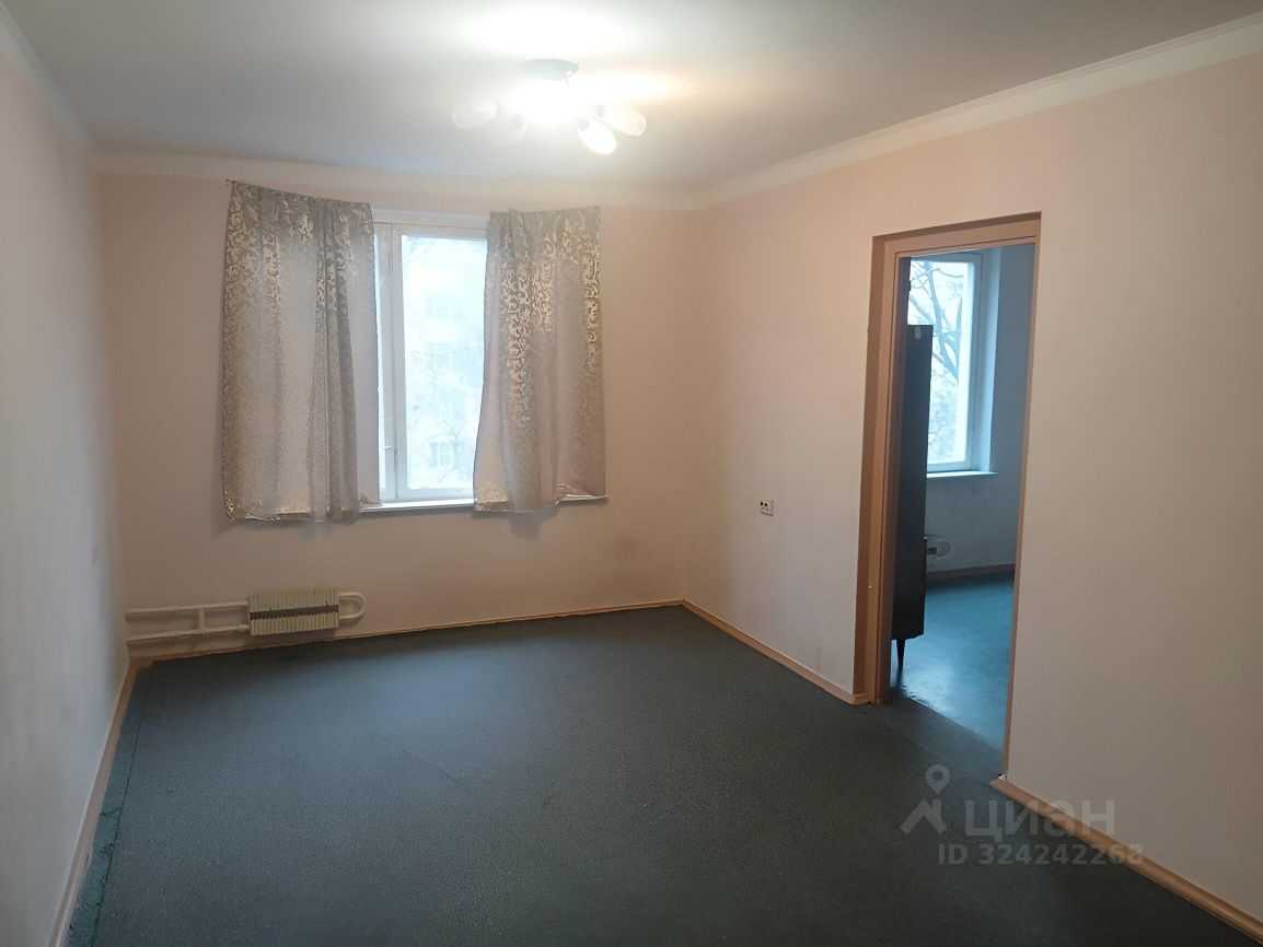 4-комнатная квартира, 65 м² — фотография 3