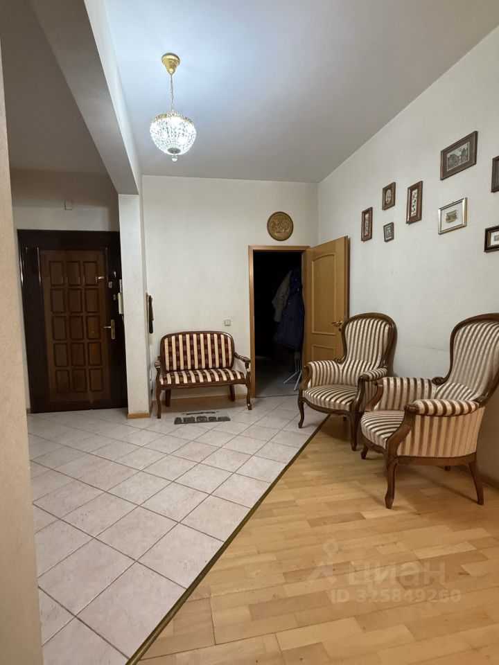 4-комнатная квартира, 125 м² — фотография 3