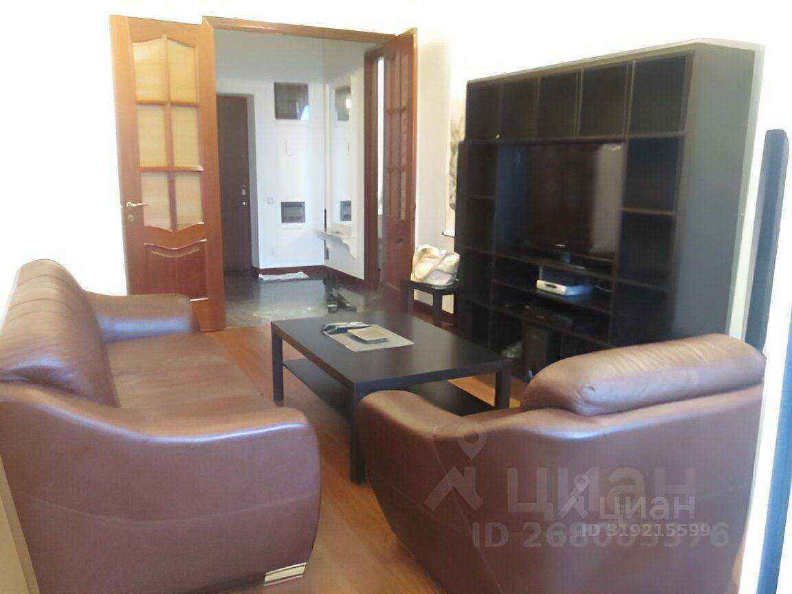 2-комнатная квартира, 70 м² — фотография 3