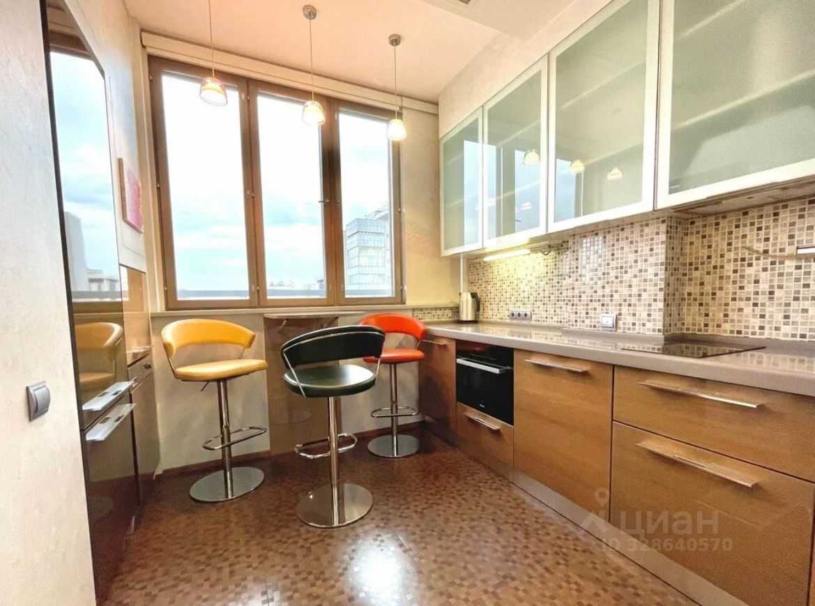 1-комнатная квартира, 58 м² — фотография 2