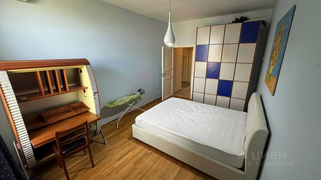2-комнатная квартира, 67 м² — фотография 3