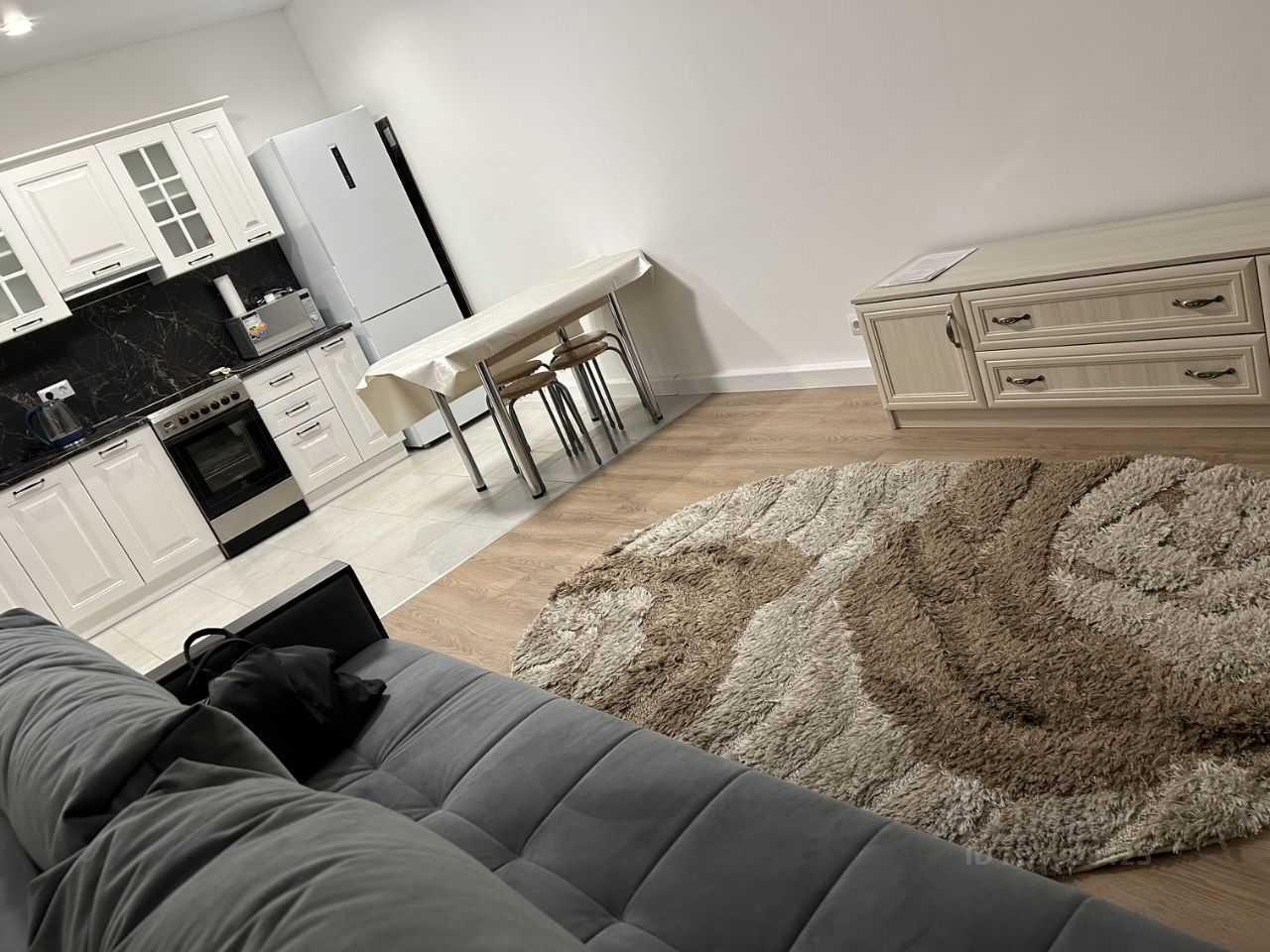 2-комнатная квартира, 65 м² — фотография 3