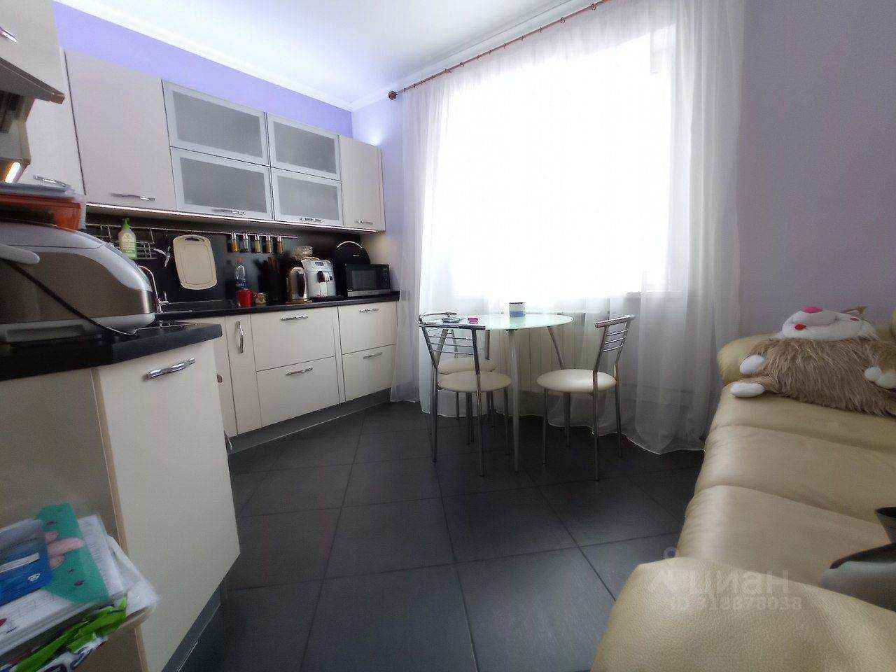 2-комнатная квартира, 56 м² — фотография 2