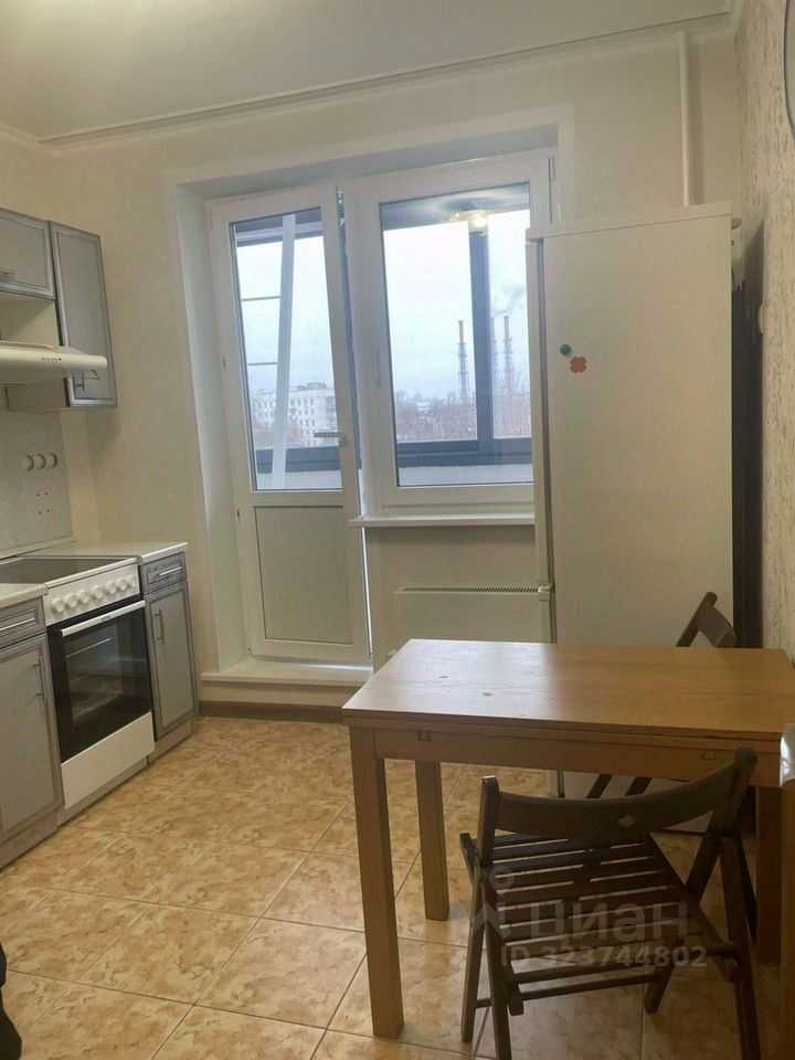 1-комнатная квартира, 42 м² — фотография 2