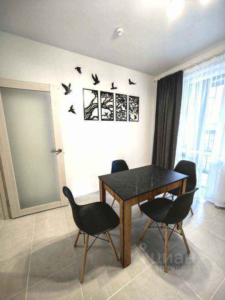 1-комнатная квартира, 42 м² — фотография 2