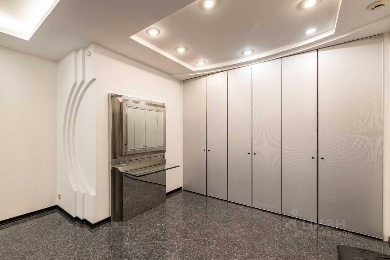 3-комнатная квартира, 190 м² — фотография 2