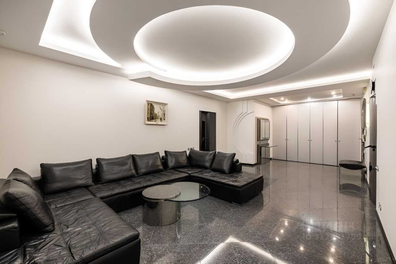 3-комнатная квартира, 190 м²