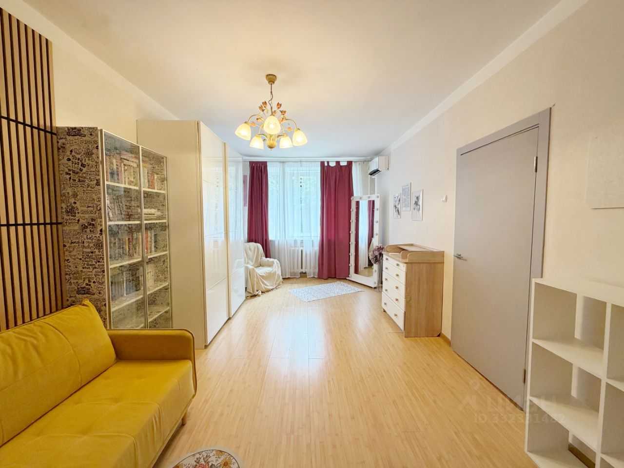 1-комнатная квартира, 32,3 м² — фотография 2