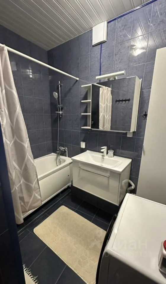 2-комнатная квартира, 63 м² — фотография 3