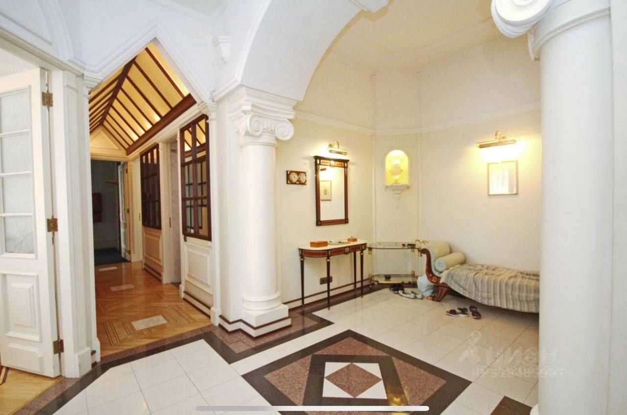 4-комнатная квартира, 136 м² — фотография 3