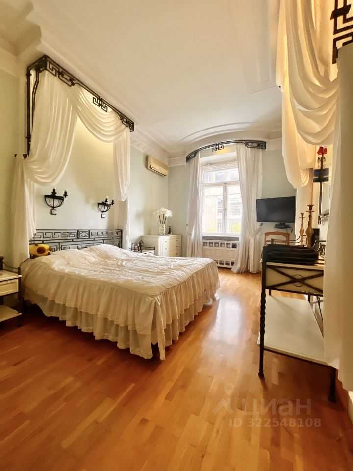 4-комнатная квартира, 130 м²