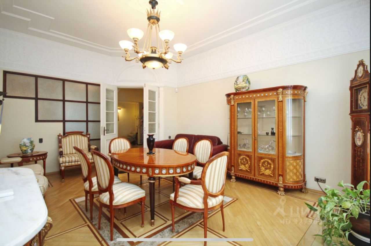 4-комнатная квартира, 136 м² — фотография 2