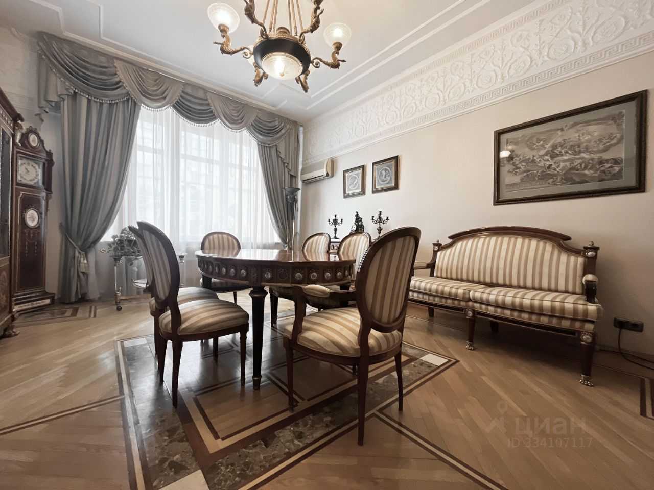4-комнатная квартира, 136 м² — фотография 2