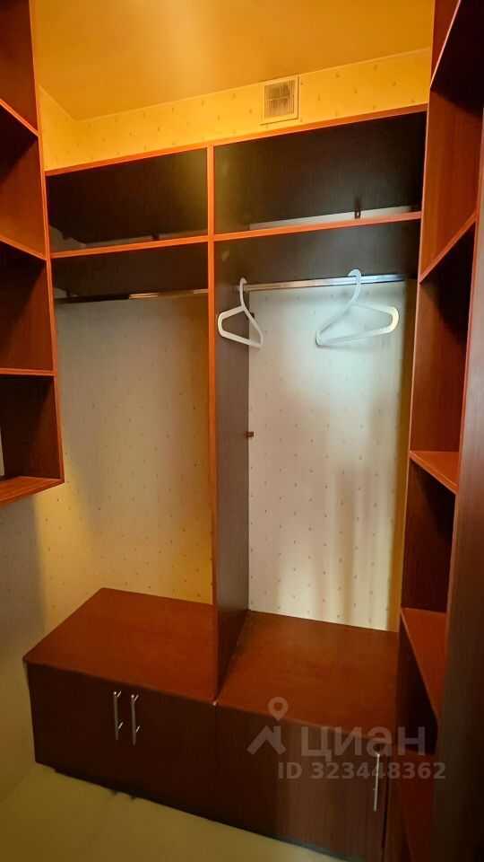 2-комнатная квартира, 70 м² — фотография 3