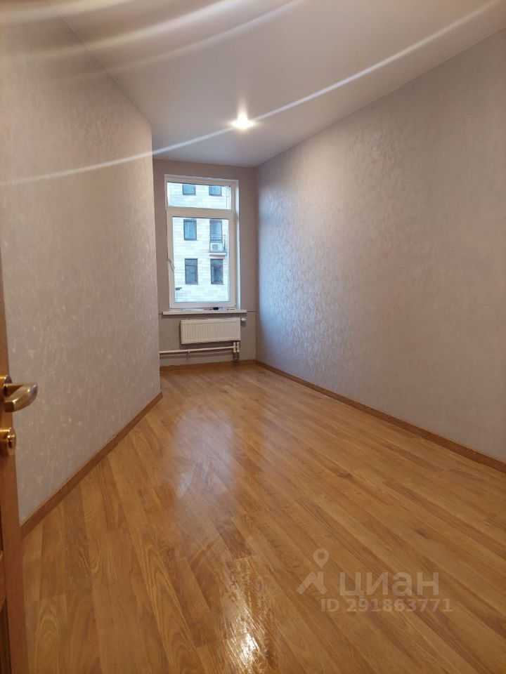 4-комнатная квартира, 80 м² — фотография 2