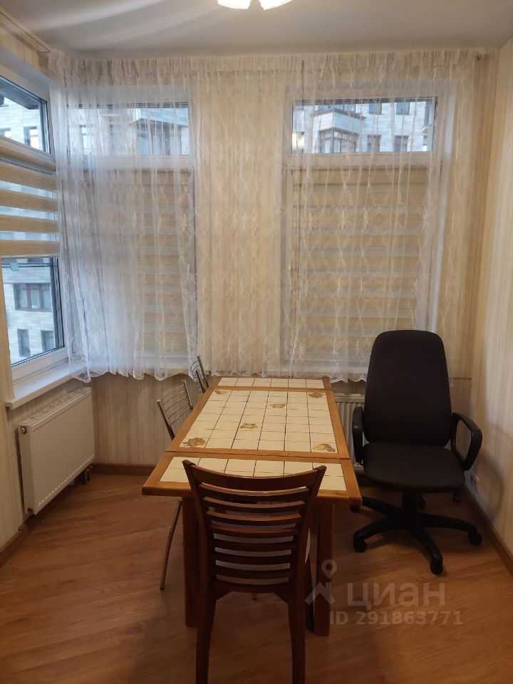 4-комнатная квартира, 80 м² — фотография 3