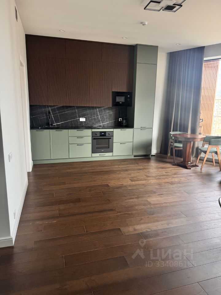 1-комнатная квартира, 56 м² — фотография 2