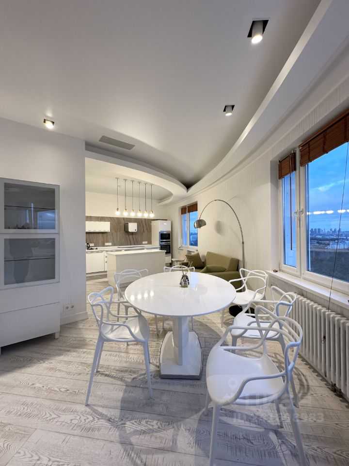 4-комнатная квартира, 175 м² — фотография 2