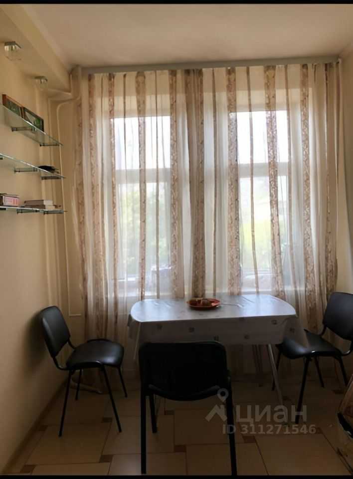 2-комнатная квартира, 70 м² — фотография 3