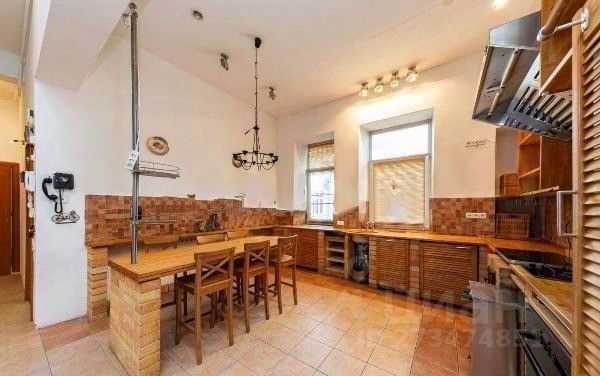 4-комнатная квартира, 164 м²
