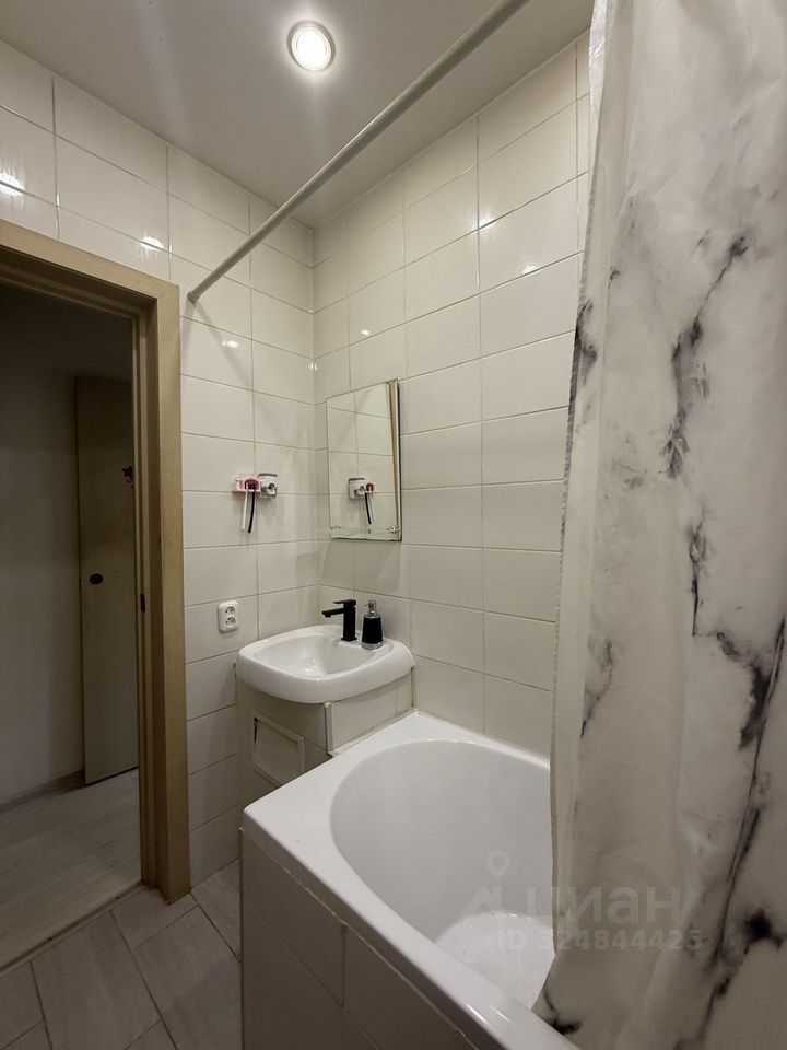 1-комнатная квартира, 35 м² — фотография 2