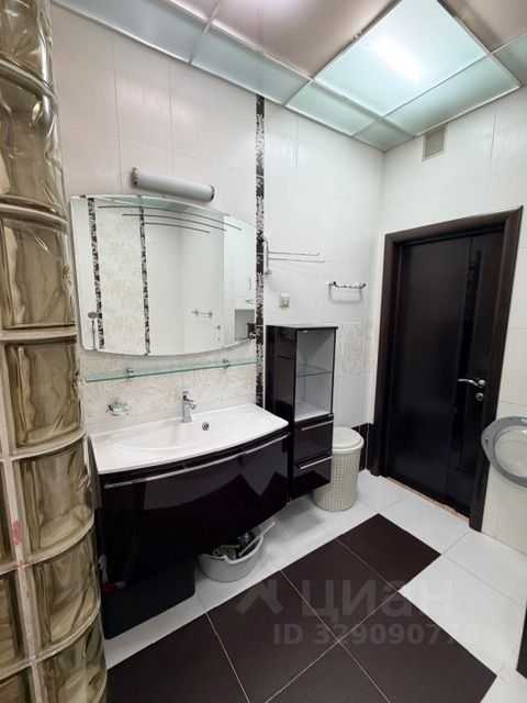 4-комнатная квартира, 120 м² — фотография 3