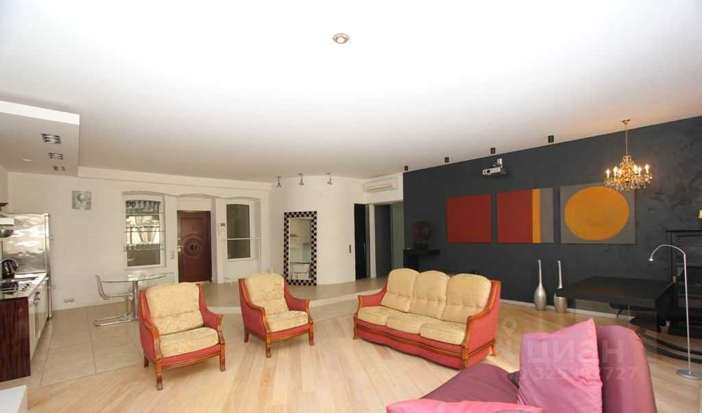 2-комнатная квартира, 120 м² — фотография 3