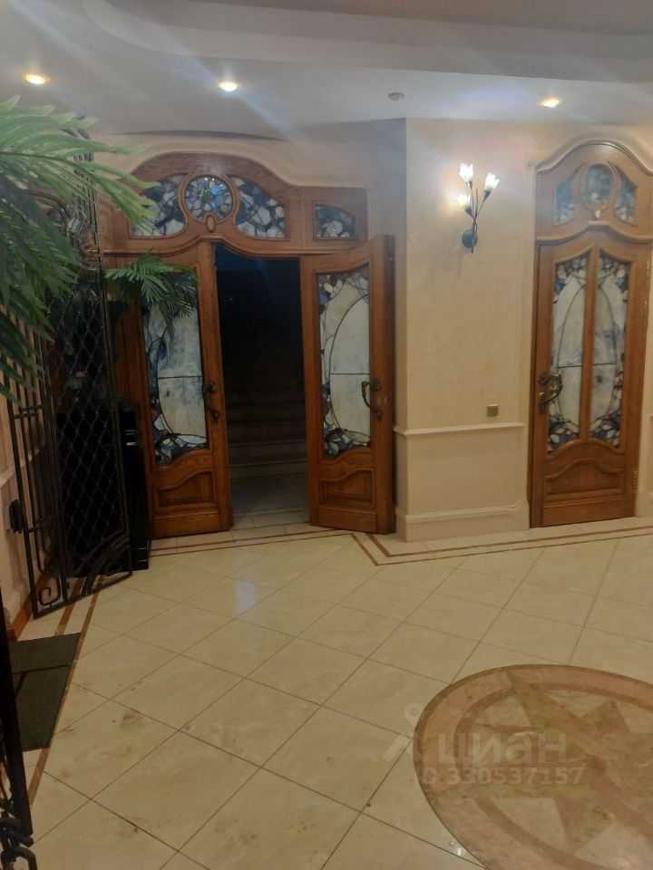 4-комнатная квартира, 188 м²