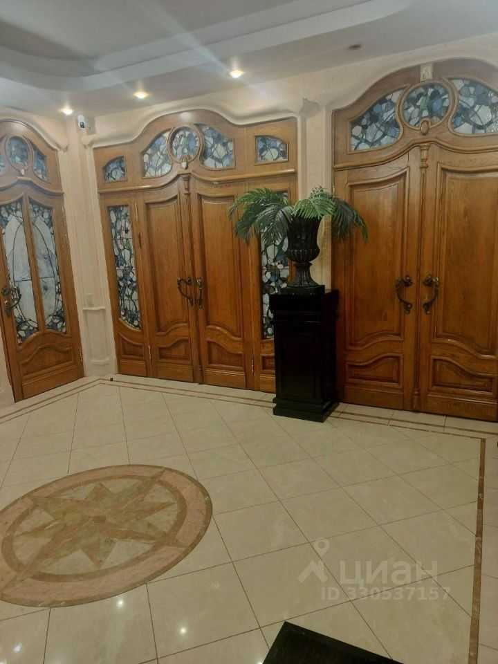 4-комнатная квартира, 188 м² — фотография 2