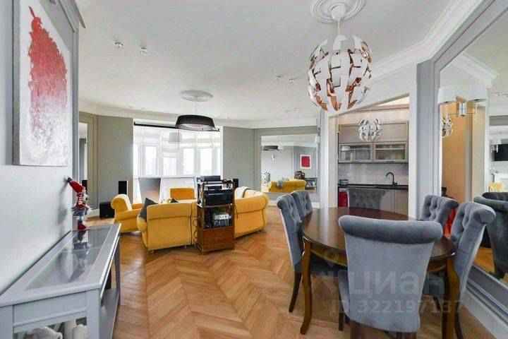 4-комнатная квартира, 151 м² — фотография 3