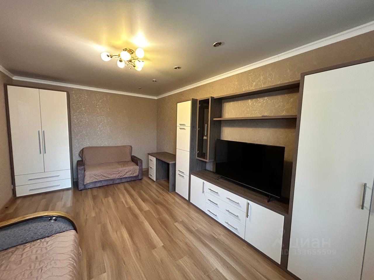 1-комнатная квартира, 38 м² — фотография 2