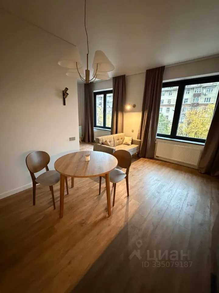 1-комнатная квартира, 42,5 м² — фотография 2