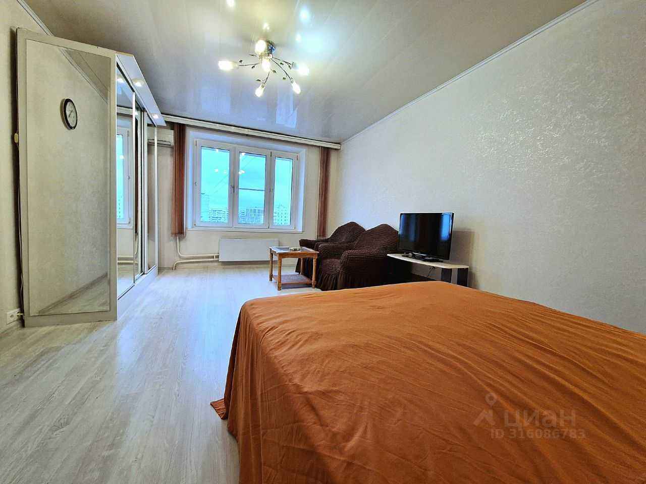 1-комнатная квартира, 42 м² — фотография 2