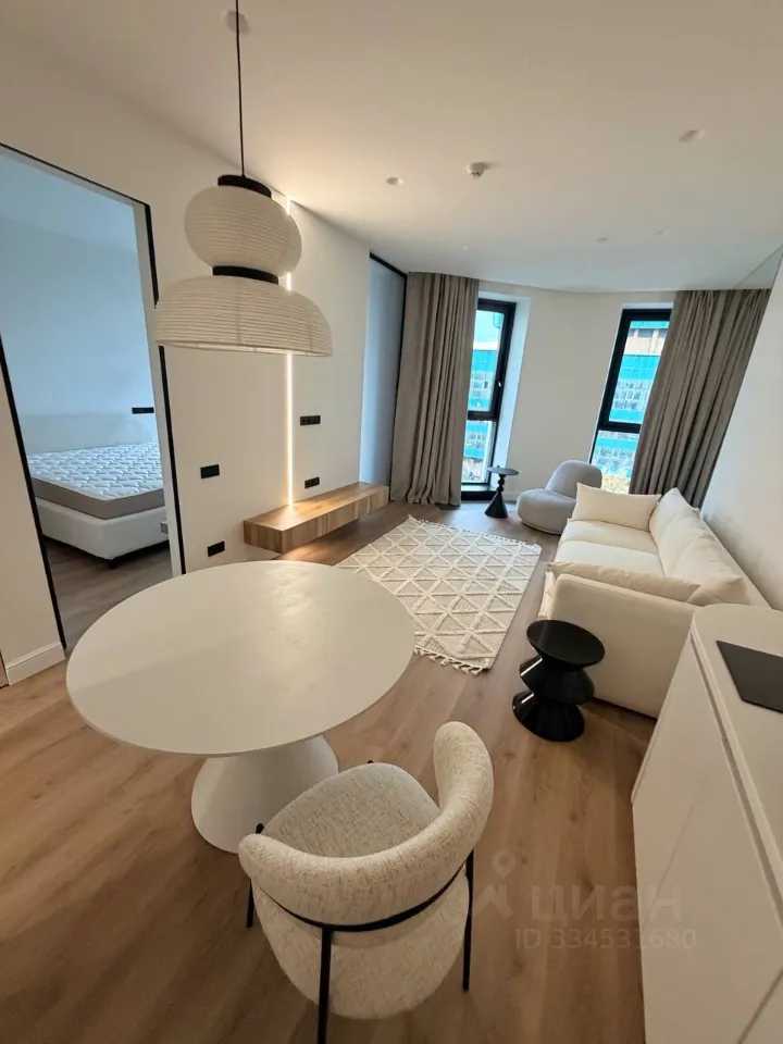 1-комнатная квартира, 55 м² — фотография 2