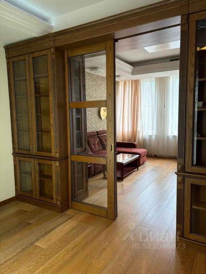 2-комнатная квартира, 75 м² — фотография 2