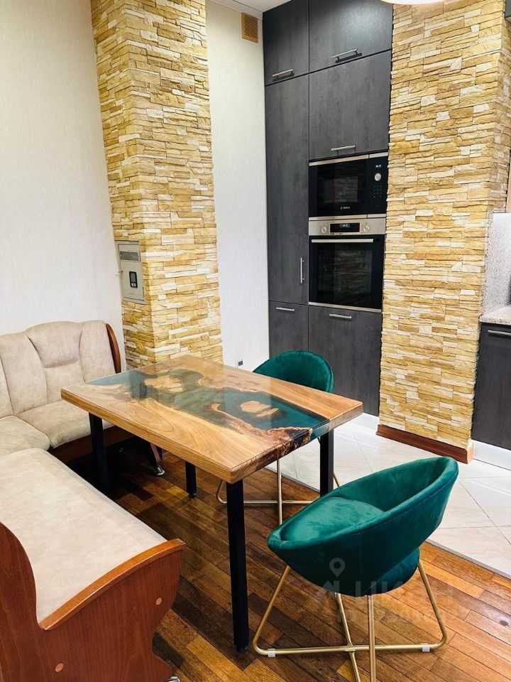 2-комнатная квартира, 61 м² — фотография 3