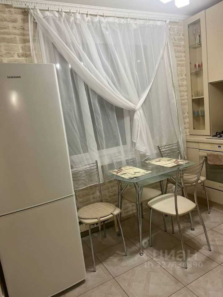 1-комнатная квартира, 32 м² — фотография 2