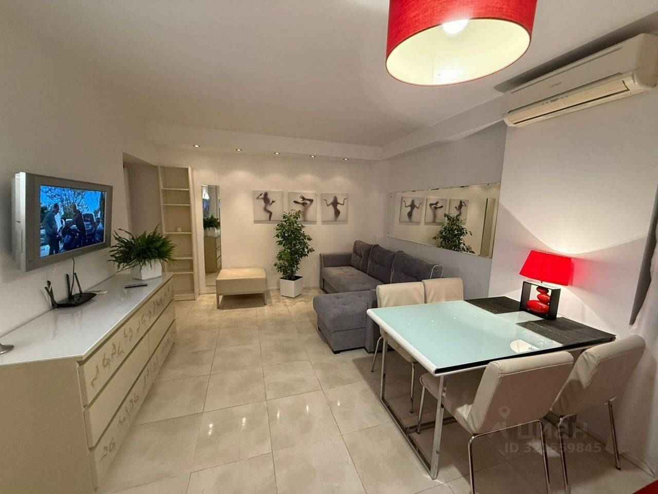 1-комнатная квартира, 45 м² — фотография 2