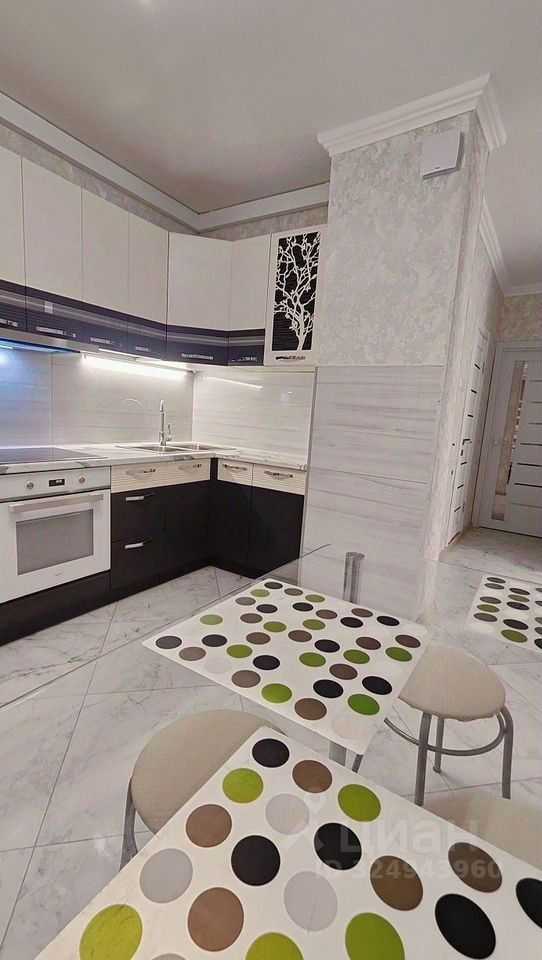 2-комнатная квартира, 58 м² — фотография 2