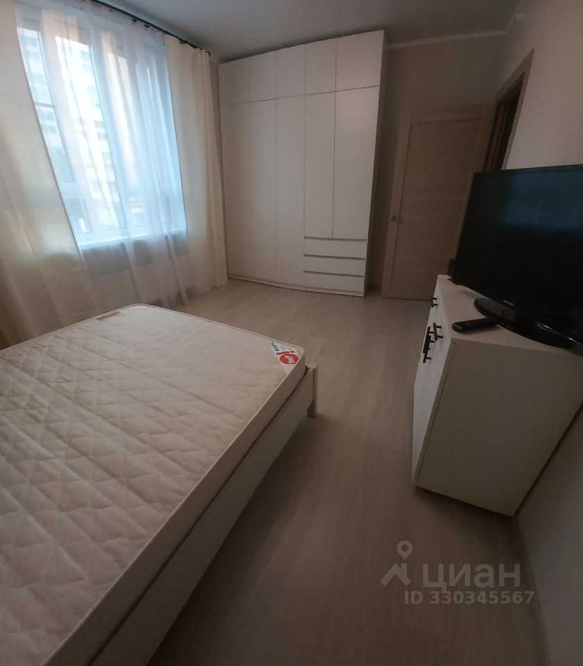 2-комнатная квартира, 68 м² — фотография 3